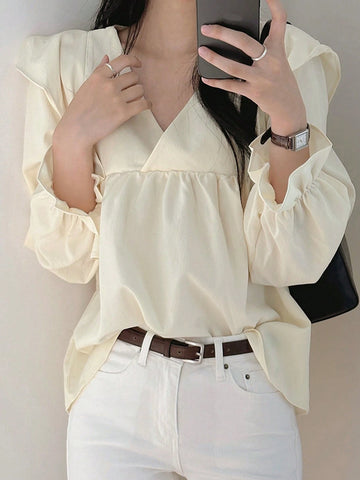 DAZY Women's Solid Color Long Sleeve V-Neck Ruffle Trim Loose Blouse, Autumn