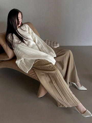 DAZY Women's Solid Color Loose Pleated Business Casual Pants