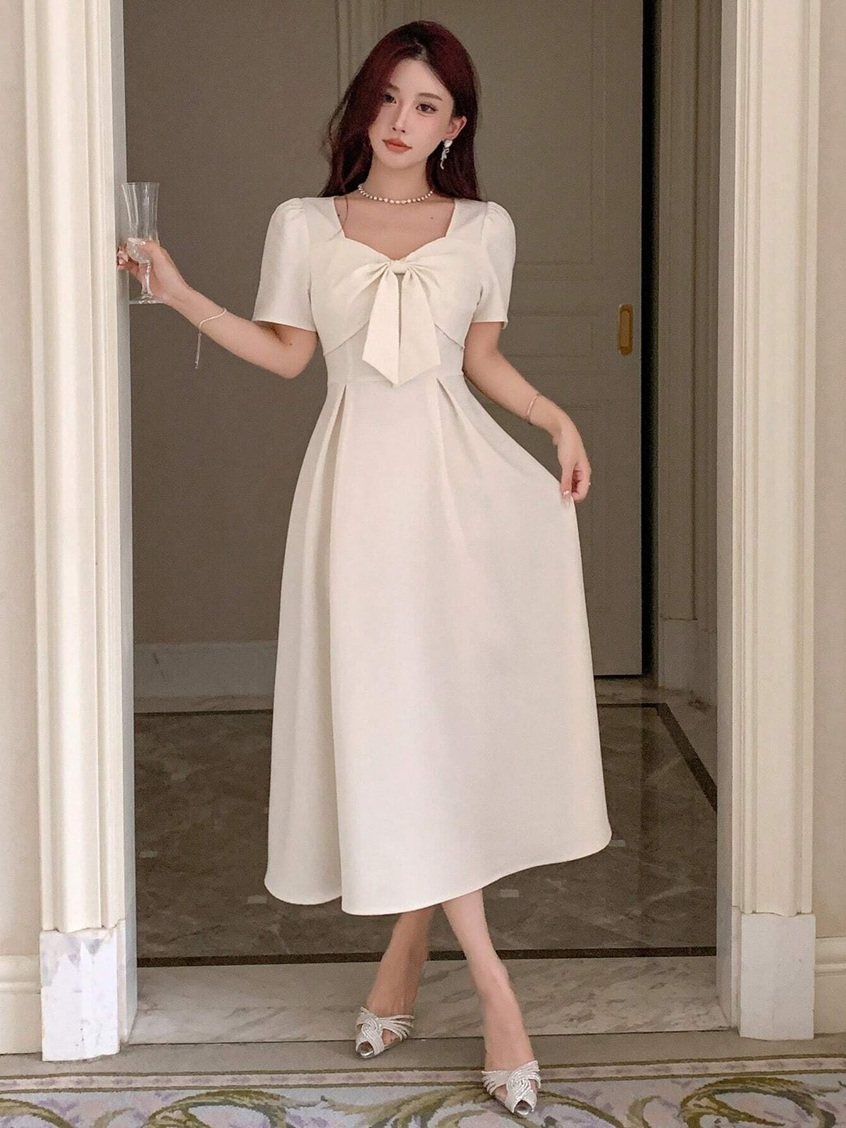 DAZY Women's Solid Color Simple Daily Butterfly Decorated Dress