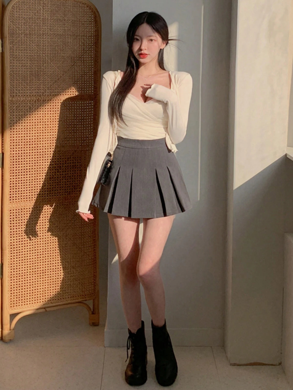 DAZY Women's Solid Color Simple Long Sleeve Top Short Skirt Two Piece Set