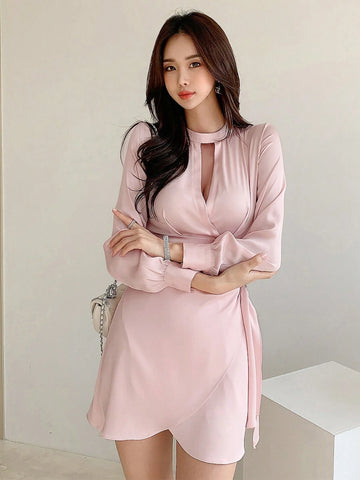 DAZY Women's Solid Color Simple Yet Elegant Pleated Design Sexy Dress