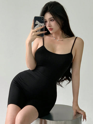 DAZY Women's Solid Color Spaghetti Strap Sleeveless Jumpsuit