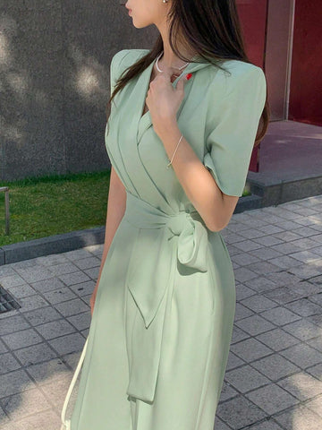 DAZY Women's Solid Color V-Neckline Belted Long Casual Jumpsuit