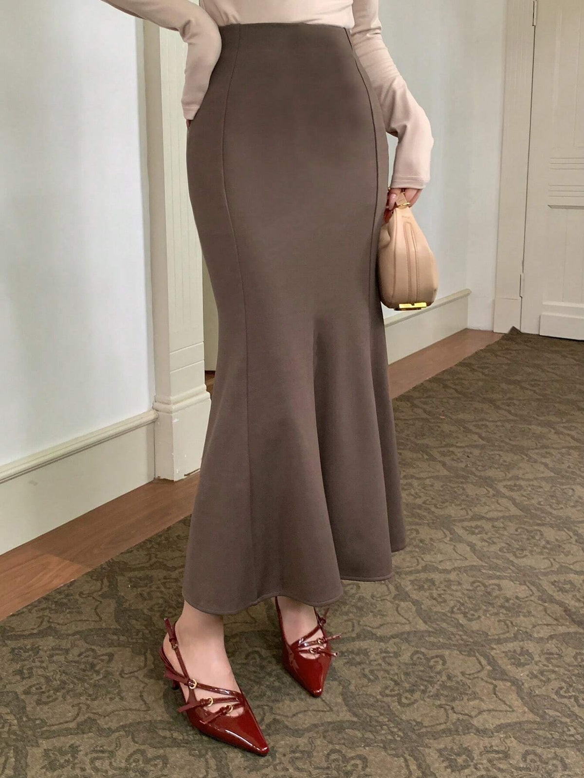 DAZY Women's Solid Minimalist Mid-Length A-Line Skirt, Casual Daily Wear