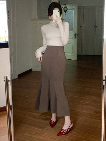 DAZY Women's Solid Minimalist Mid-Length A-Line Skirt, Casual Daily Wear