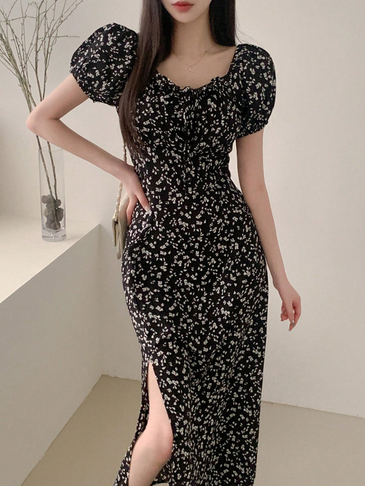 DAZY Women's Split Front Bubble Sleeve Floral Print Dress