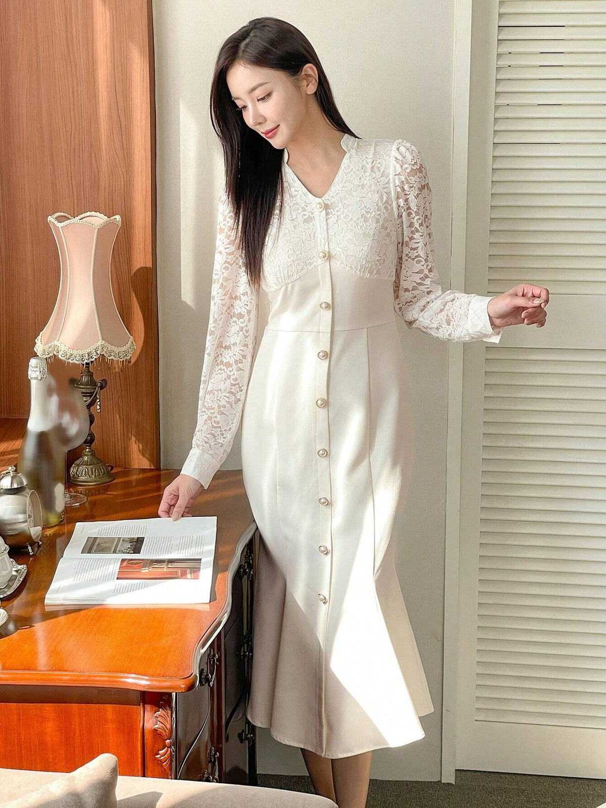 DAZY Women's Spring Autumn Contrast Lace V-Neck Long Sleeve Mermaid Hem Elegant Dress