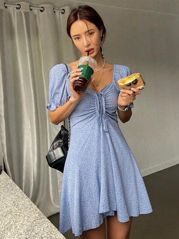 DAZY Women's Square Neck Waisted A-Line Short Dress