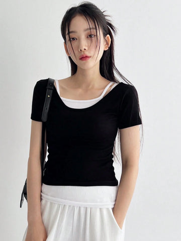 DAZY Women's Summer Casual Solid Color Slim Fit Round Neck Short Sleeve T-Shirt And Camisole 2pcs/Set