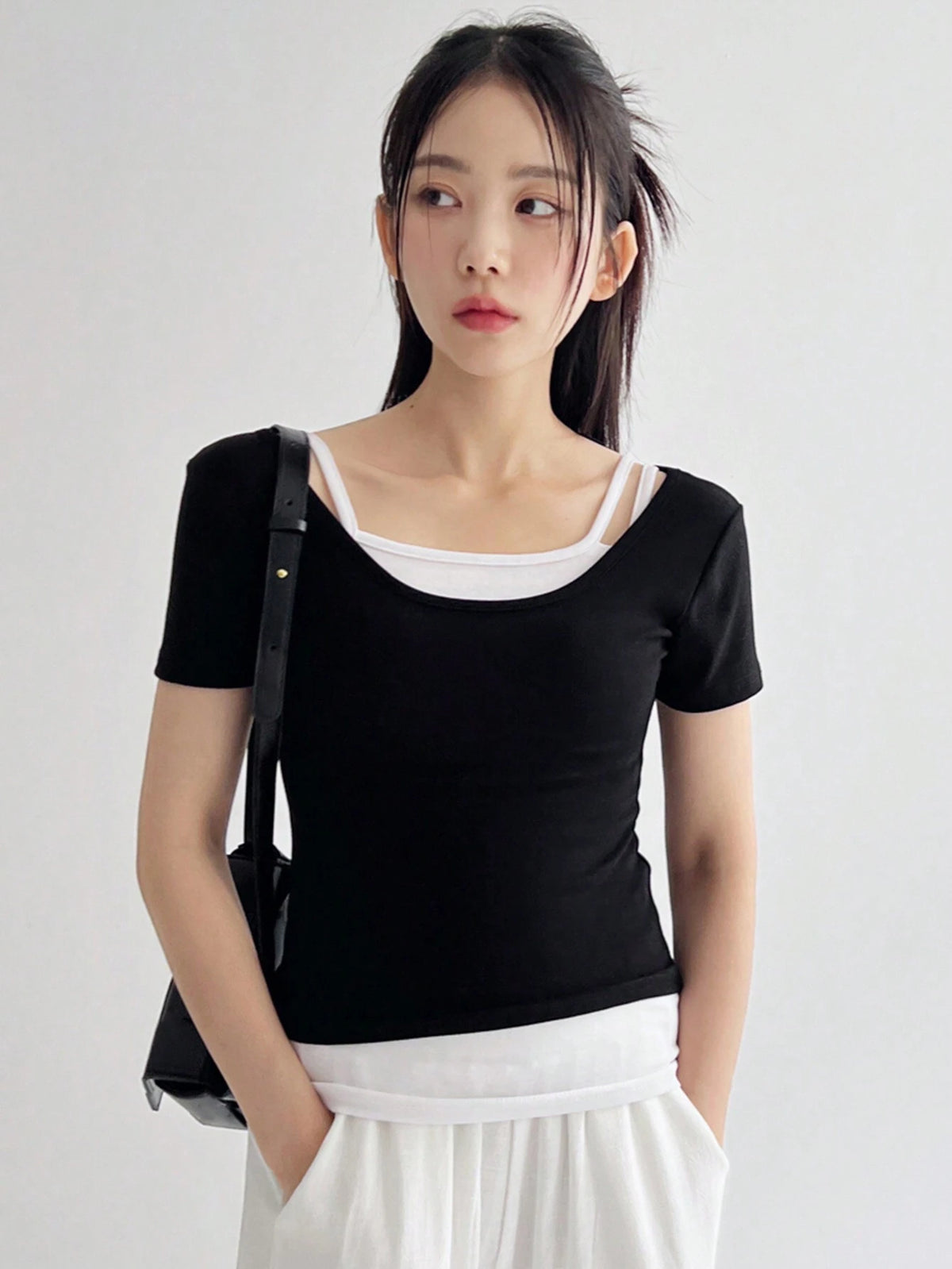 DAZY Women's Summer Casual Solid Color Slim Fit Round Neck Short Sleeve T-Shirt And Camisole 2pcs/Set