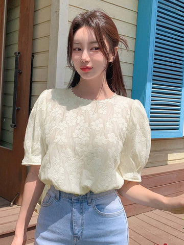 Women's Summer Holiday Textured Jacquard Collar Lace Puff Sleeve Shirt