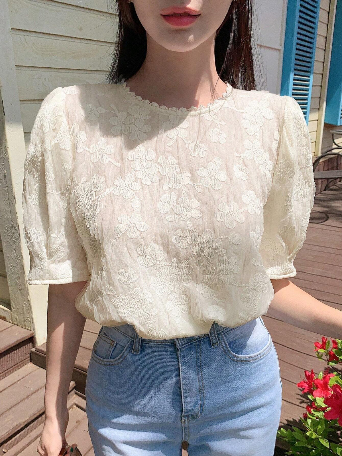 Women's Summer Holiday Textured Jacquard Collar Lace Puff Sleeve Shirt