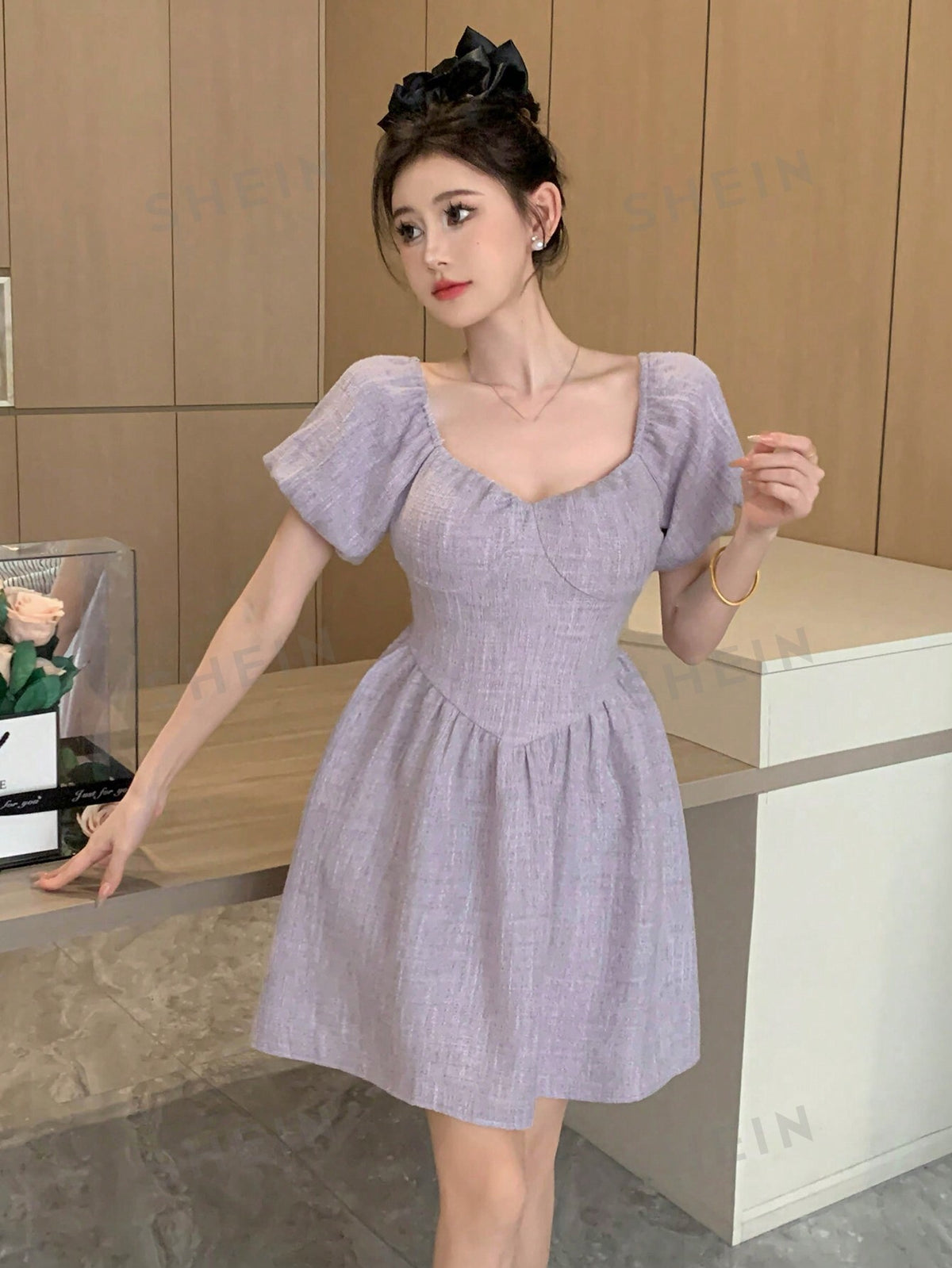 DAZY Women's Sweetheart Neckline Short Puff Sleeve Dress