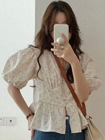 DAZY Women's V-Neck Ditsy Floral Elegant Shirt