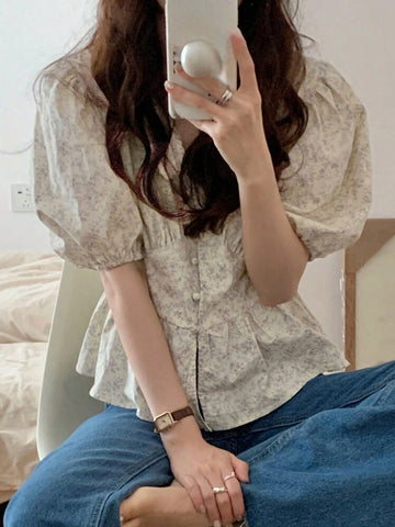 DAZY Women's V-Neck Ditsy Floral Elegant Shirt