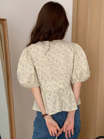 DAZY Women's V-Neck Ditsy Floral Elegant Shirt