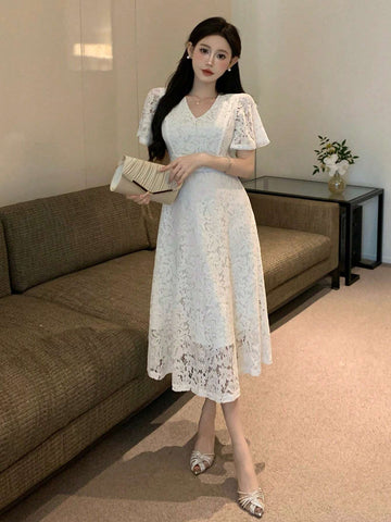 DAZY Women's V-Neck Short Sleeve Lace Dress