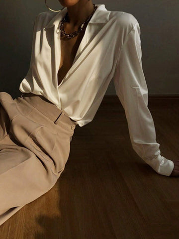 DAZY Women's V-Neck Solid Color Long Sleeve Casual Minimalist Shirt, Everyday Wear