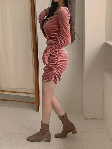 DAZY Women's Velvet Shiny Square Neck Bodycon Mini Dress