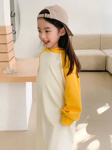 DAZY Young Girl Hooded Knitted Dress