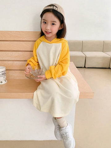 DAZY Young Girl Hooded Knitted Dress