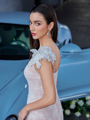 D&M Slim-Fit Lace Formal Evening Dress With Front Chest Fishtail Shape, Side Slit, Concealed Shoulder Straps With Detachable Handicraft 3D Beaded Floral Embroidery And Floor Length Hem (Heavy Duty Style)