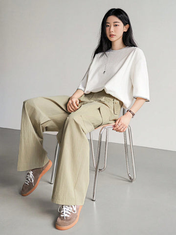 Dazy-Less Women Loose Straight-Leg Cargo Style Pants With Big Pockets