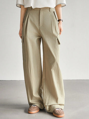 Dazy-Less Women Loose Straight-Leg Cargo Style Pants With Big Pockets