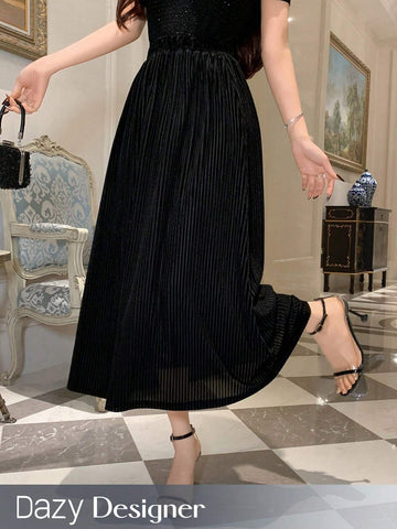 Dazy Designer Women Black Textured Elastic Waist Skirt