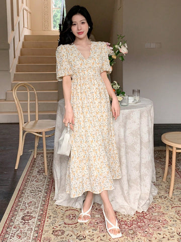 Dazy Designer Women's Floral Print Bubble Sleeve Design A-Line Dress