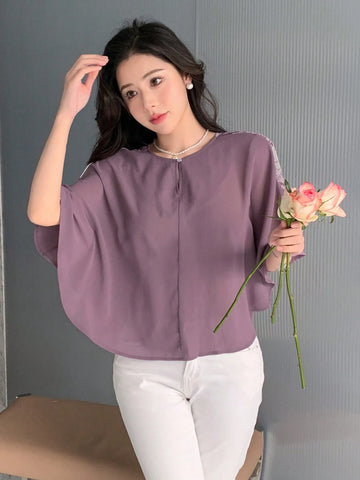Designer Women's Printed Design Shirt With Stylish Feel, Suitable For Everyday Wear