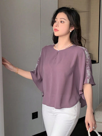 Designer Women's Printed Design Shirt With Stylish Feel, Suitable For Everyday Wear
