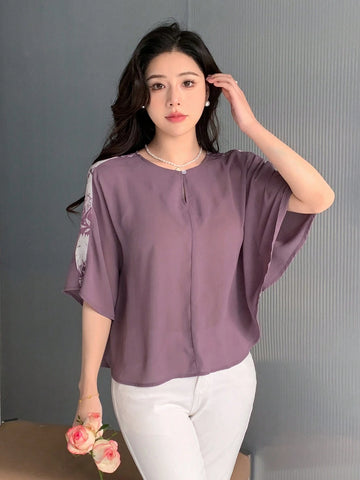 Designer Women's Printed Design Shirt With Stylish Feel, Suitable For Everyday Wear