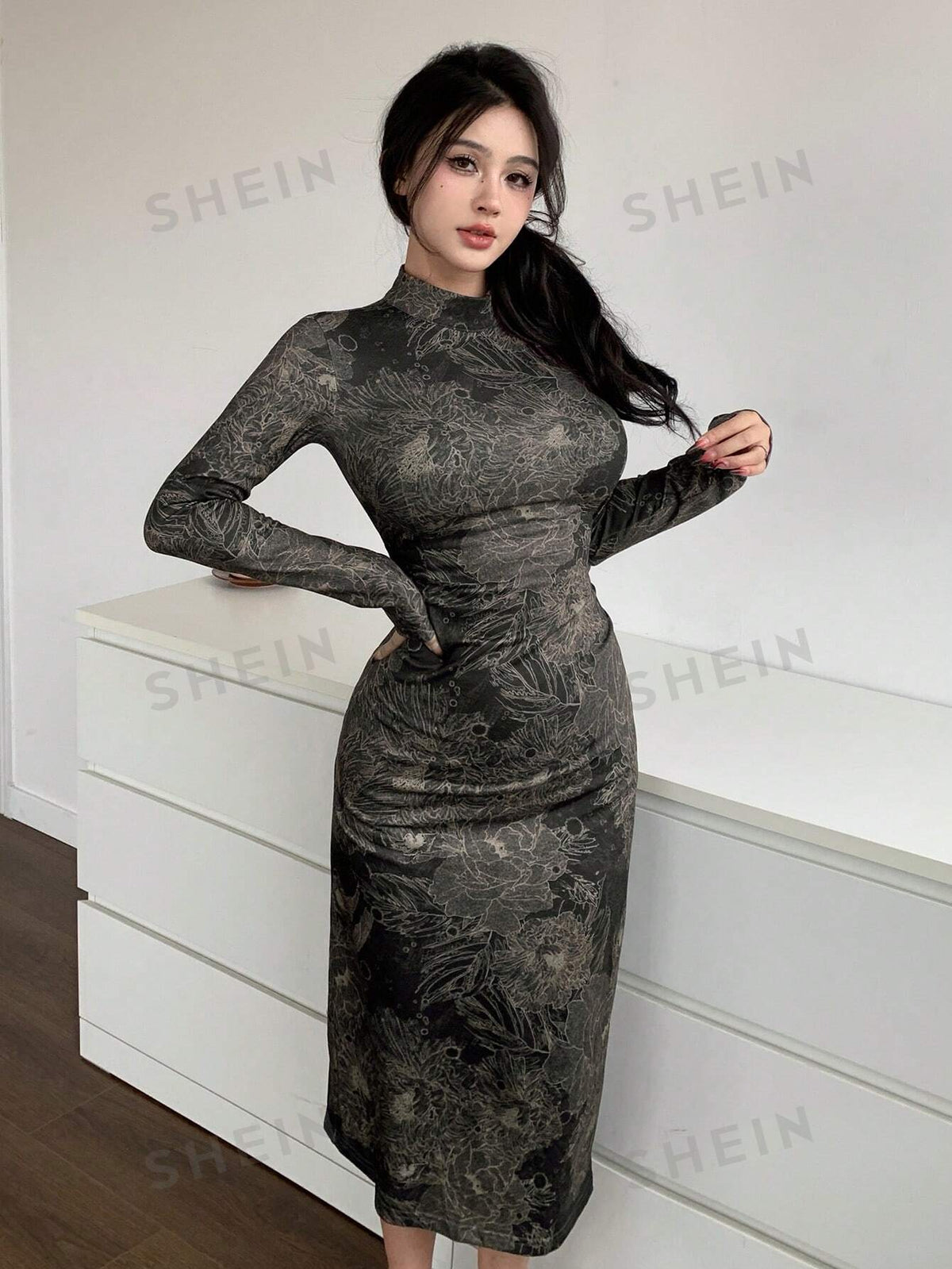 Dazy Designer Women's Stand Collar Long Sleeve Multicolor Floral Print Design Sense Dress