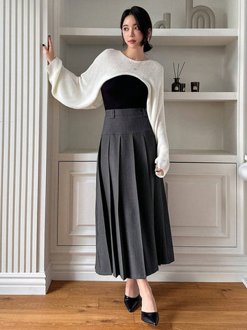 Dazy Star Women's Pleated Skirt