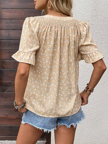 EMERY ROSE 1pc Women Ditsy Floral Front Button Notched Neck Short Sleeve Elegant Blouse