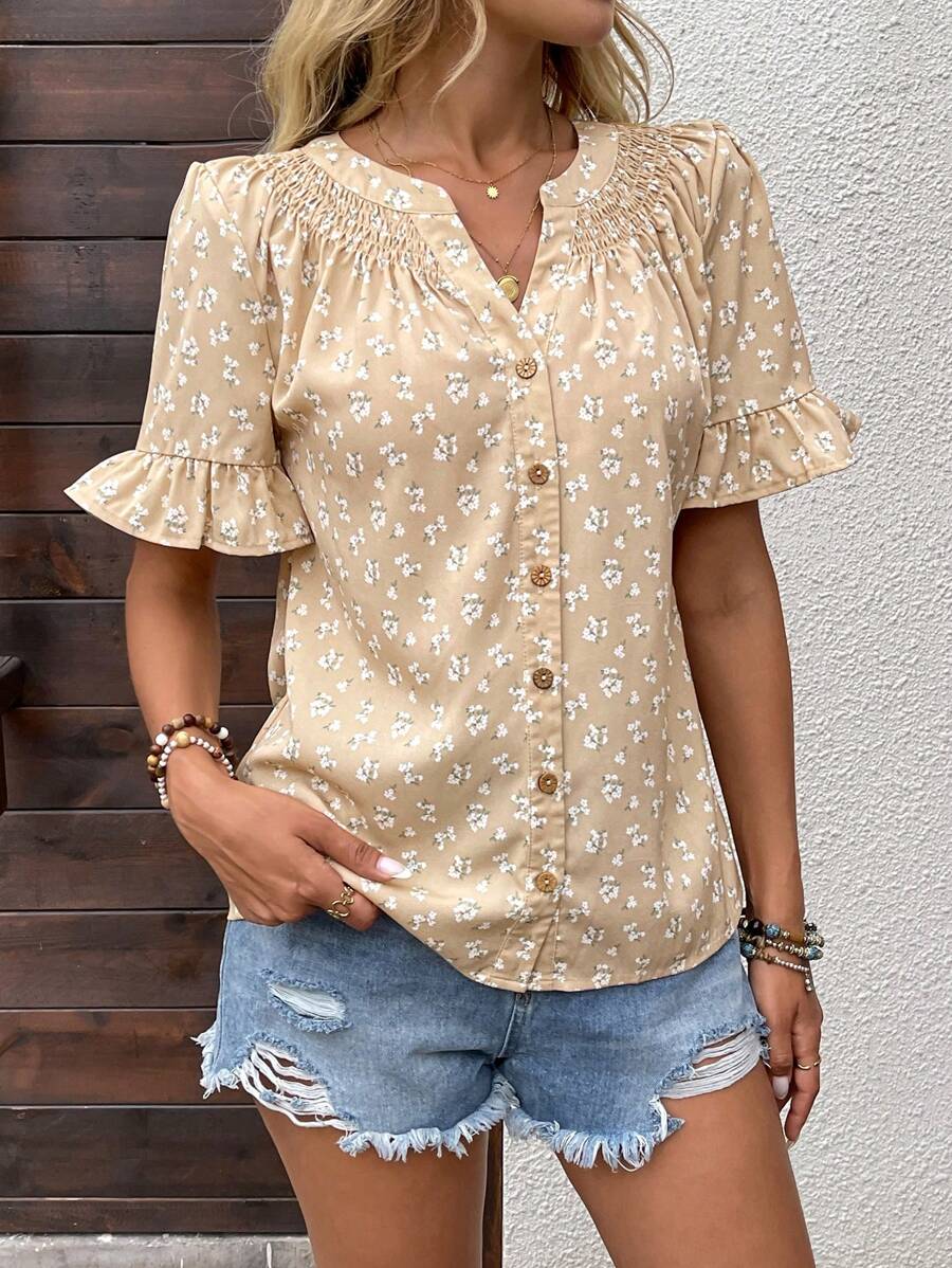 EMERY ROSE 1pc Women Ditsy Floral Front Button Notched Neck Short Sleeve Elegant Blouse