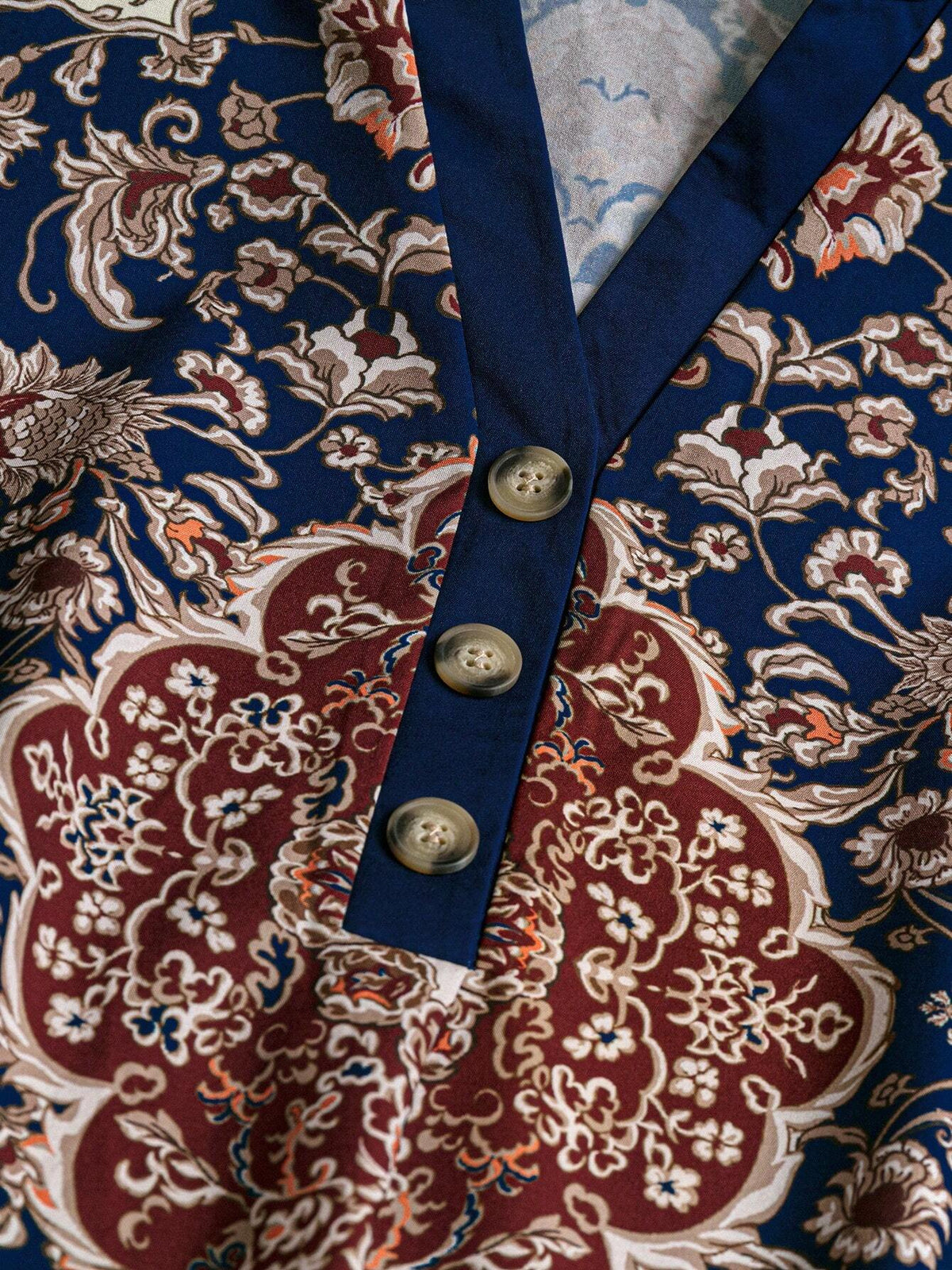 EMERY ROSE Abstract Pattern Country Style V-Neck Casual Women's Shirt