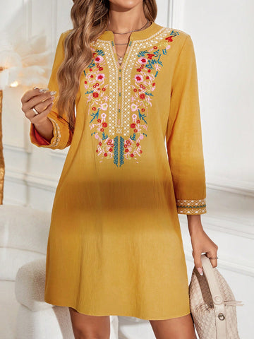 EMERY ROSE Floral Embroidery Notched Neckline Dress