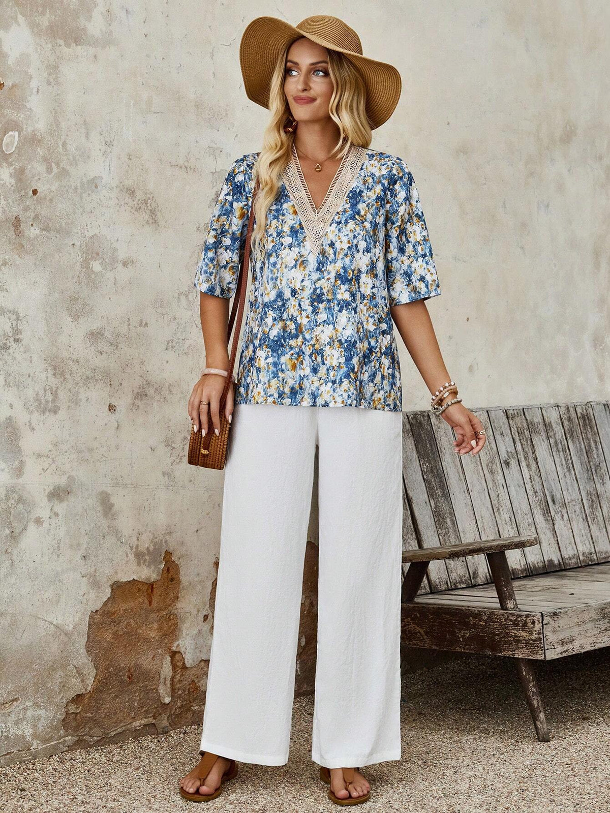 EMERY ROSE Floral Print V-Neck Mid-Sleeve Countryside Vacation Women's Blouse