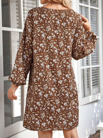 EMERY ROSE Women Floral Print Round Neck Lantern Sleeve Loose Straight Casual Dress For Holiday