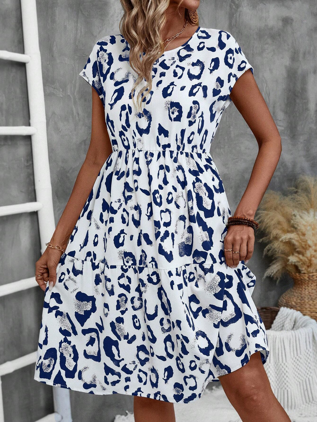 EMERY ROSE Women Geometric Pattern Print Crew Neck Short Sleeve Dress