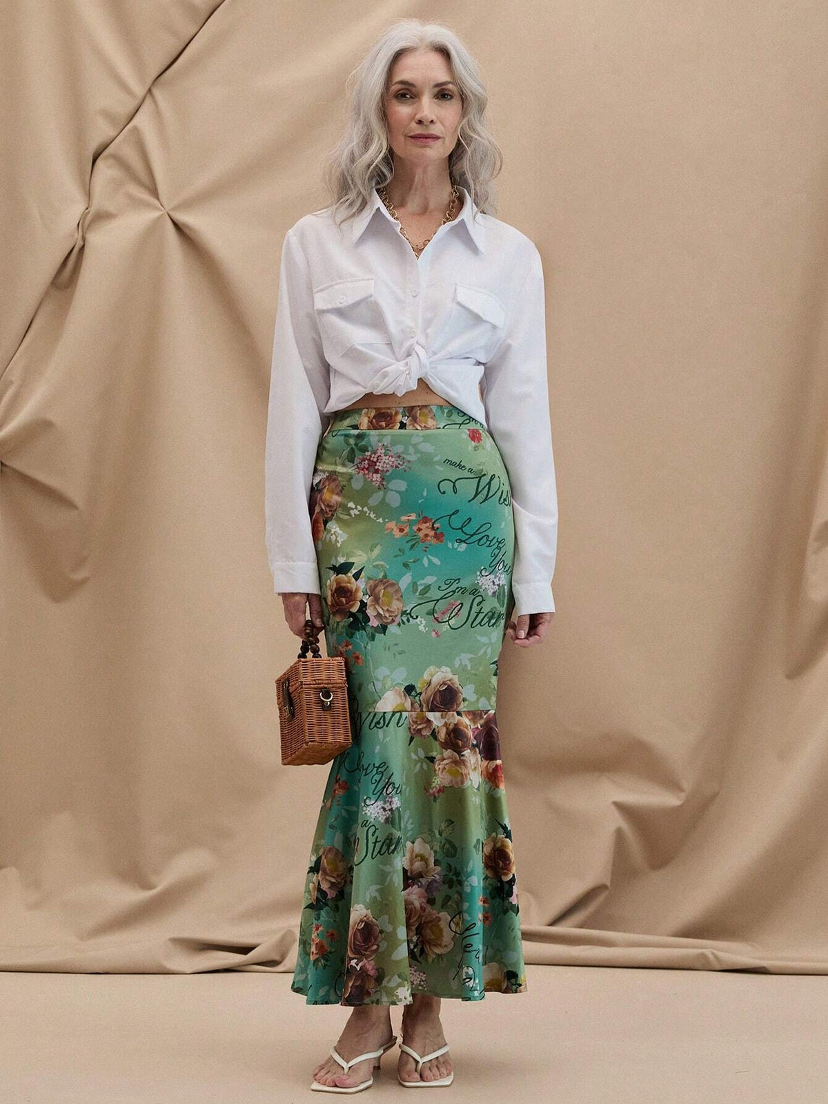 EMERY ROSE Women's Elegant Vacation Style Flower & Letter Printed Ombre Fish-Tail Long Skirt, Summer Vacation