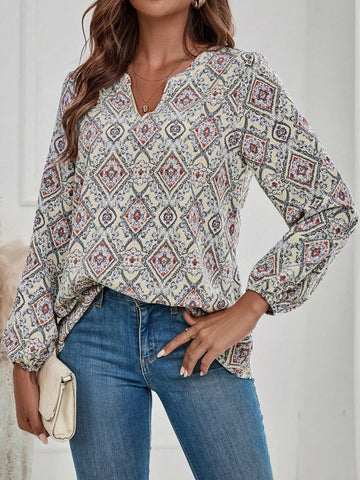 EMERY ROSE Women's Notched Allover Print Long Sleeve Blouse