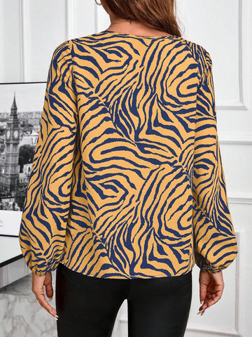 EMERY ROSE Women's Round Neck All-Over Allover Print Casual Tea House Blouse