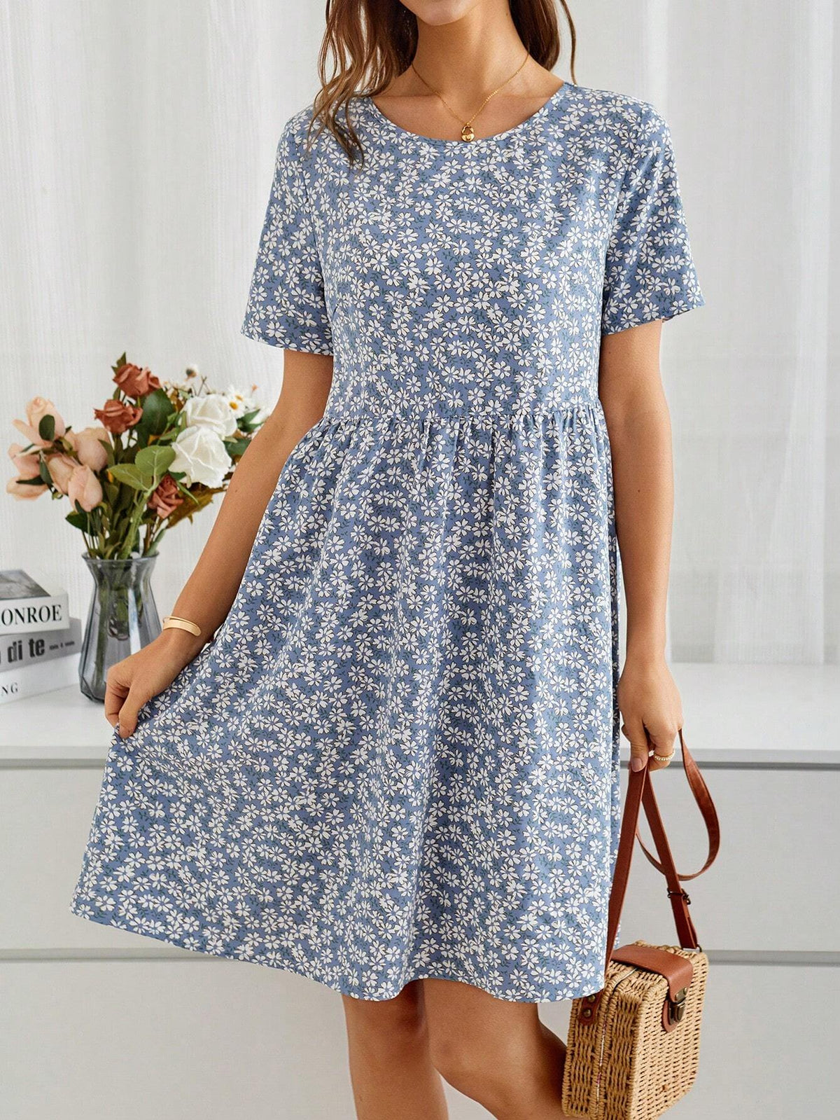 EMERY ROSE Women's Short-Sleeved Doll Dress With Floral Print