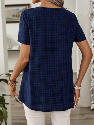 EMERY ROSE Women's Short Sleeve Shirt With Round Neckline And Button Details