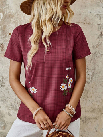 EMERY ROSE Women's Simple Flower Embroidery Short Sleeve Shirt