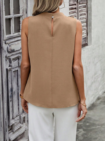 EMERY ROSE Women's Solid Color Turtleneck Buttoned Sleeveless Shirt