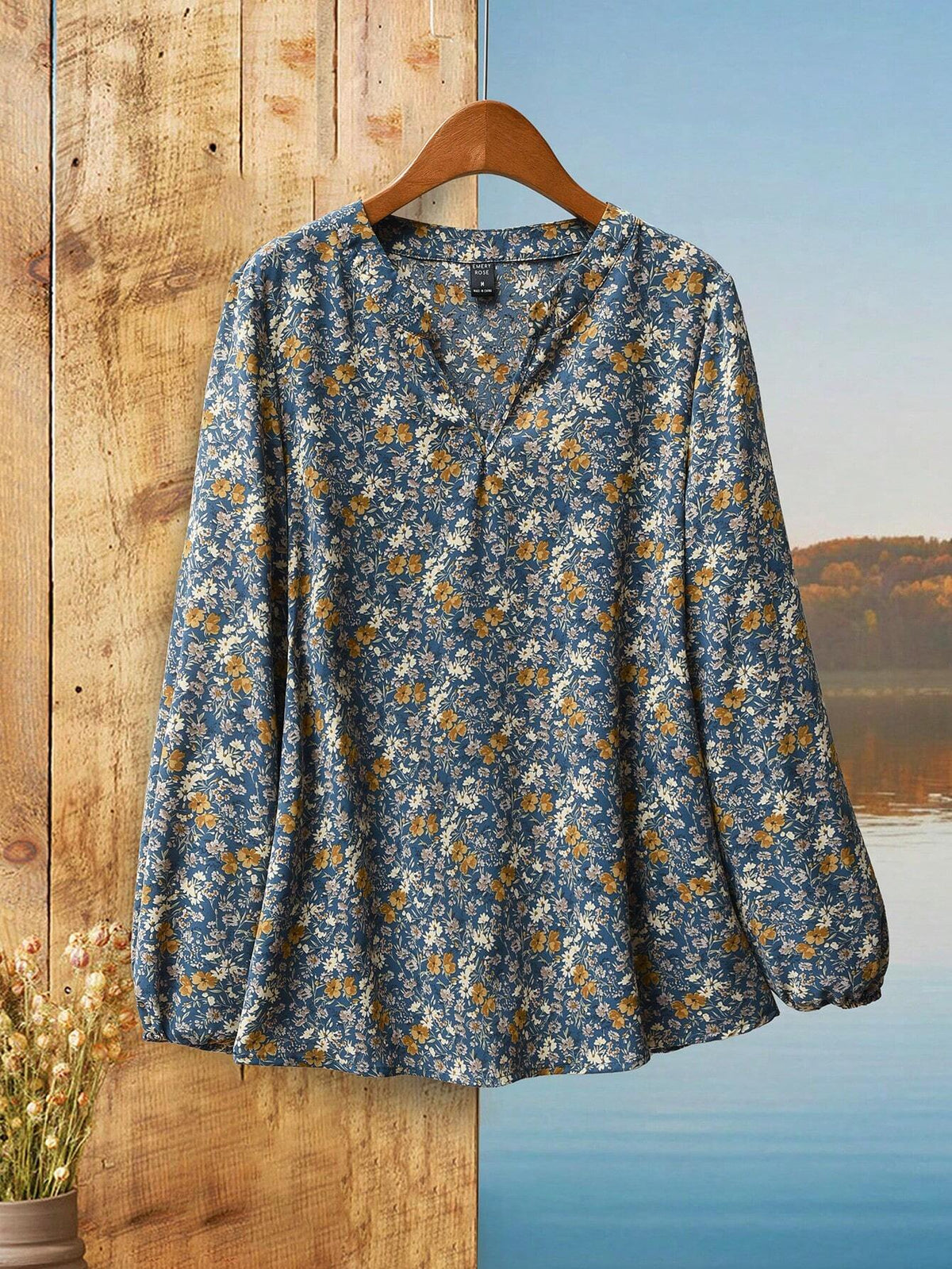 EMERY ROSE Women's Spring & Autumn Notched Neck Ditsy Floral Casual Blouse